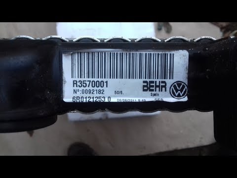 Радиатор двигателя BEHR VW 6R0121253 Spain Skoda Fabia