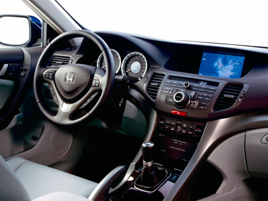 интерьер салона Honda Accord  8