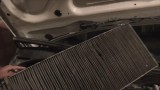 Замена салонного фильтра Audi 80