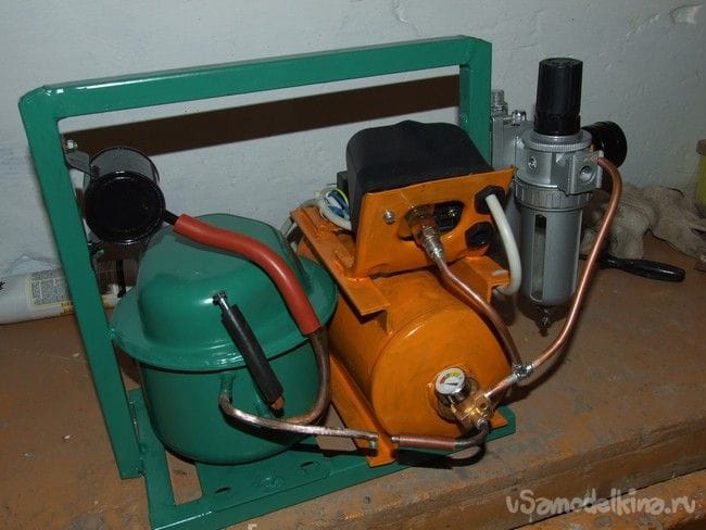 Воздушный компрессор для мелкой покраски из старого холодильника