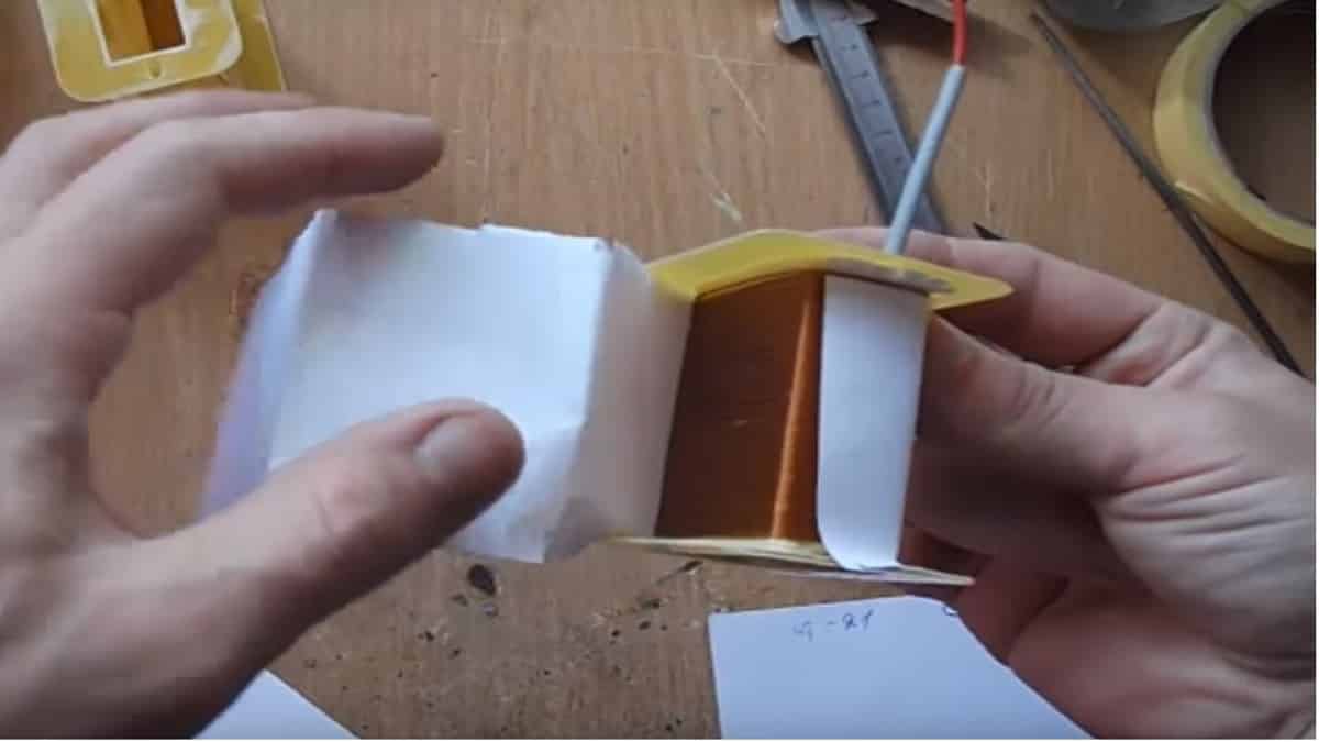 Заизолируйте первый слой